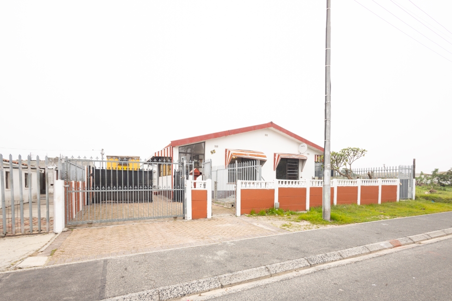 3 Bedroom Property for Sale in Ravensmead Western Cape